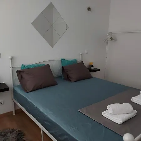 Tia Lägenhet *