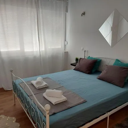 Tia Lägenhet *